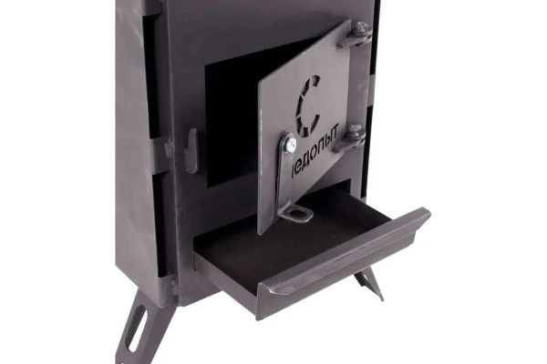 Печь дровяная "Следопыт" Heavy малая (с экранами, угловыми трубами и грибком)